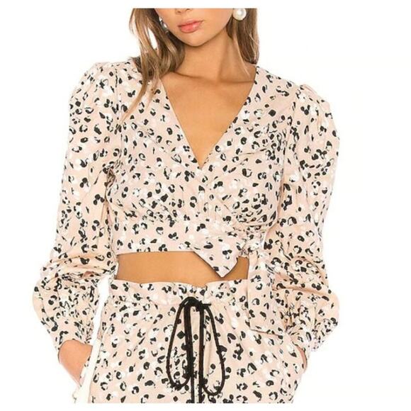 Camila Coelho Revolve Fifer Leopard Print Wrap Top Long Sleeve V-Neck SMALL - Picture 1 of 5